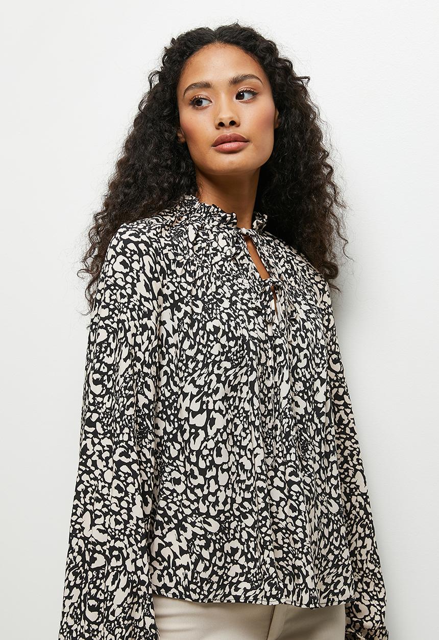 MILLA - Tie detail printed blouse - stone & black