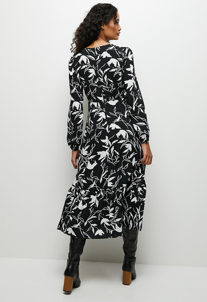 MILLA - Empire line fit and flare midi dress - black & white