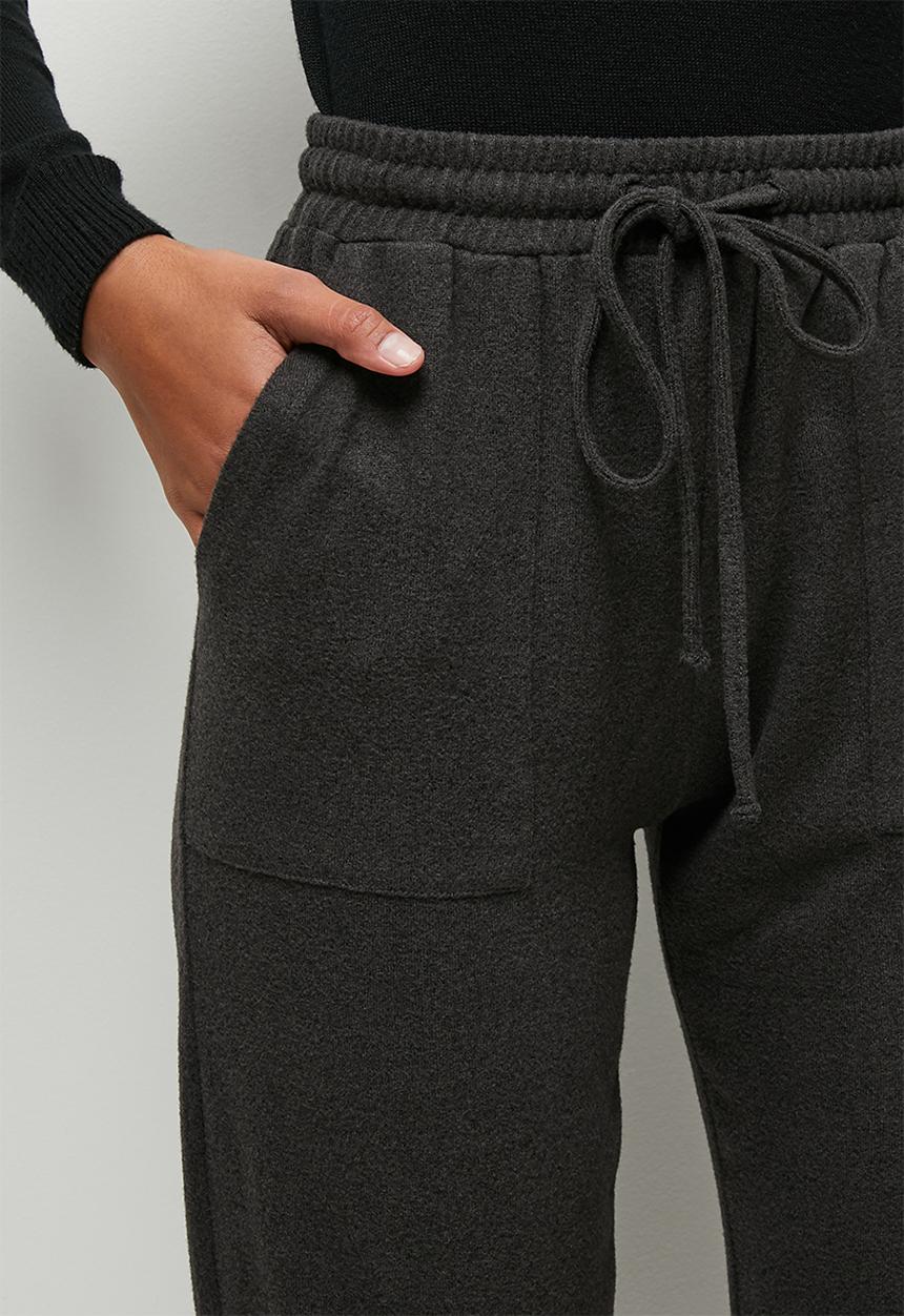 edit - Warm handle cuffed jogger - charcoal
