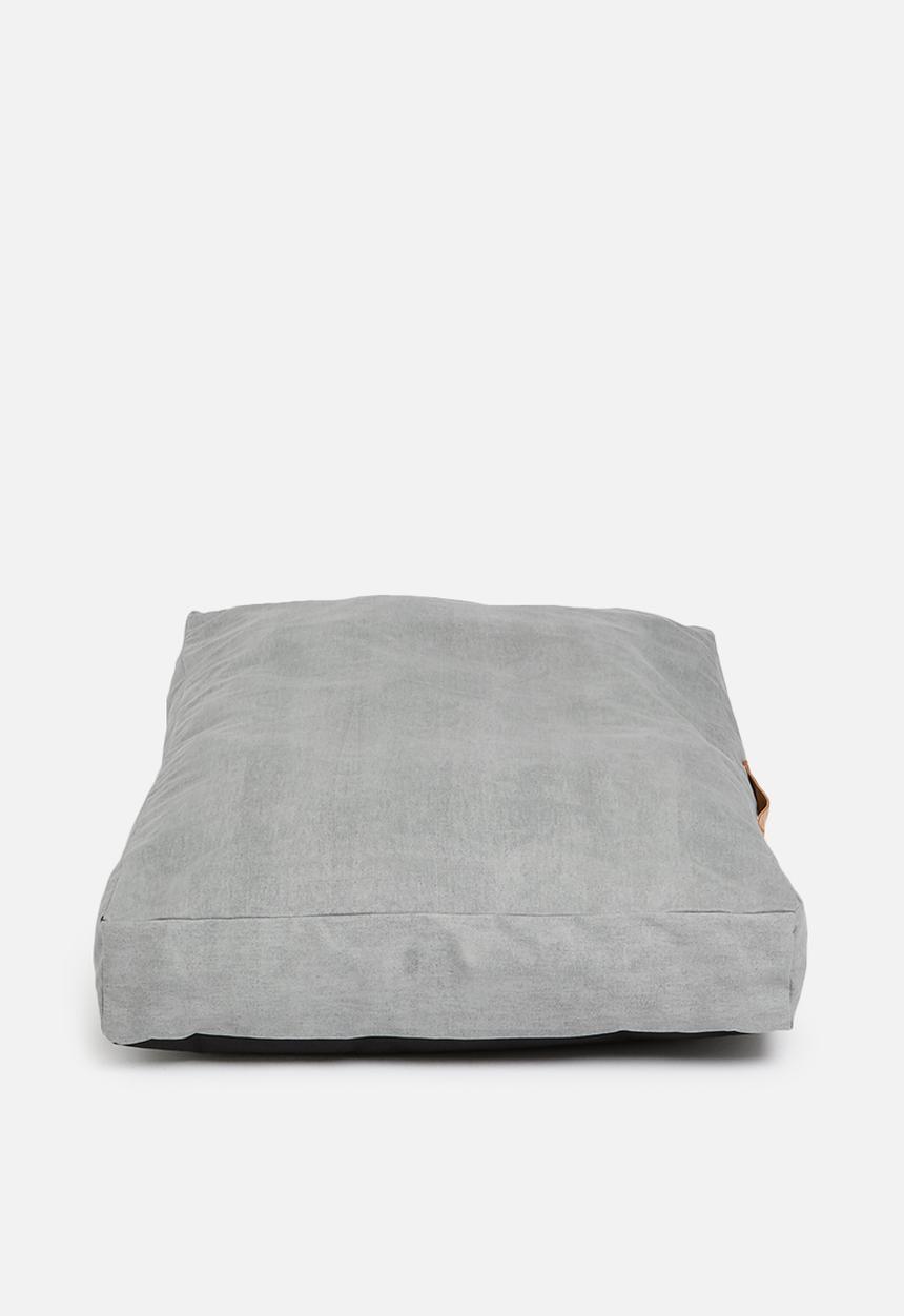 Sixth Floor - Tempurr pet bed - dark silver