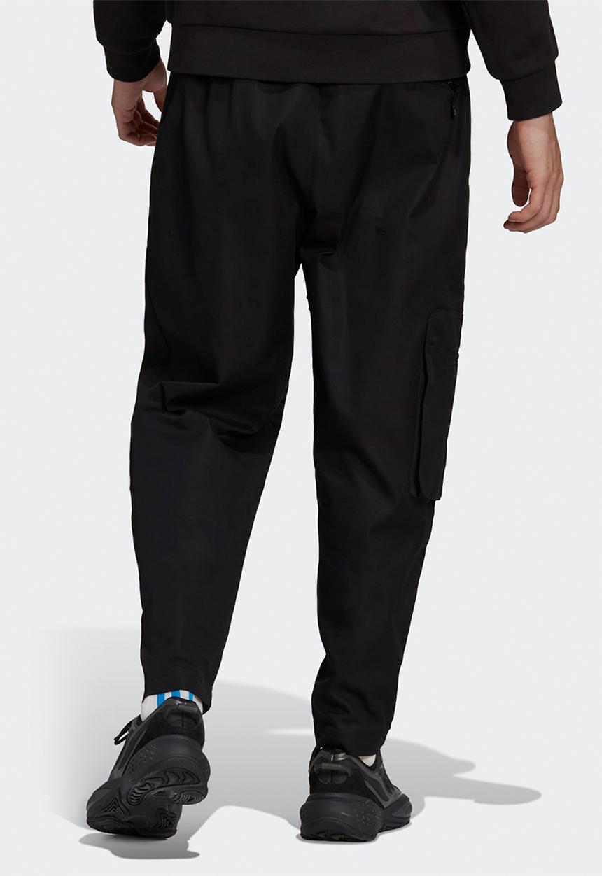 adidas Originals - R.Y.V. Chino Pants- Black