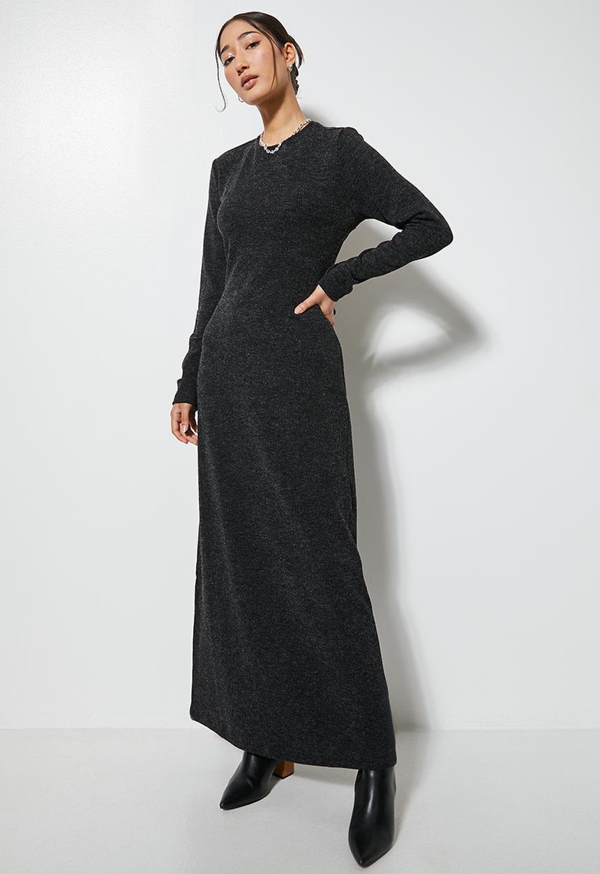 VELVET - Soft touch rib column maxi with back detail - black