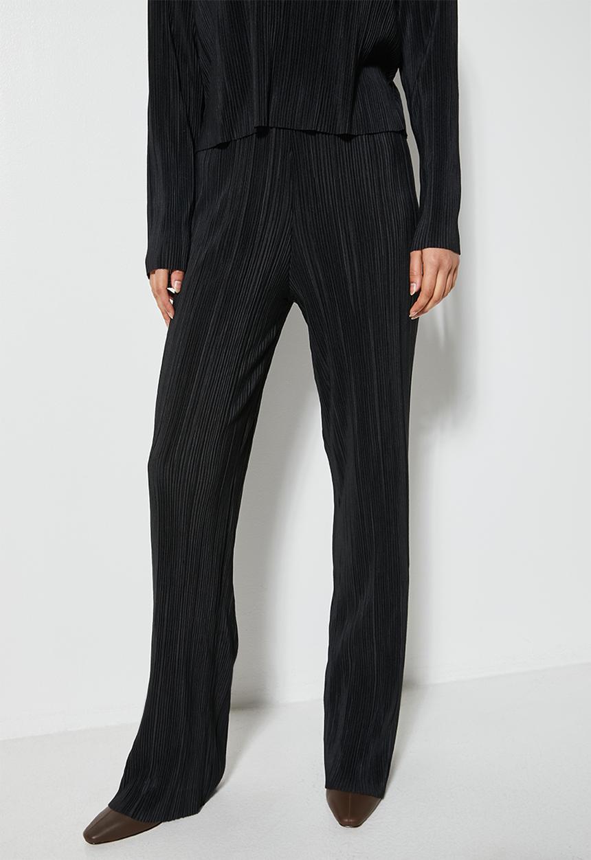 VELVET - Co ord Pleated jersey pull on wide leg pant - black