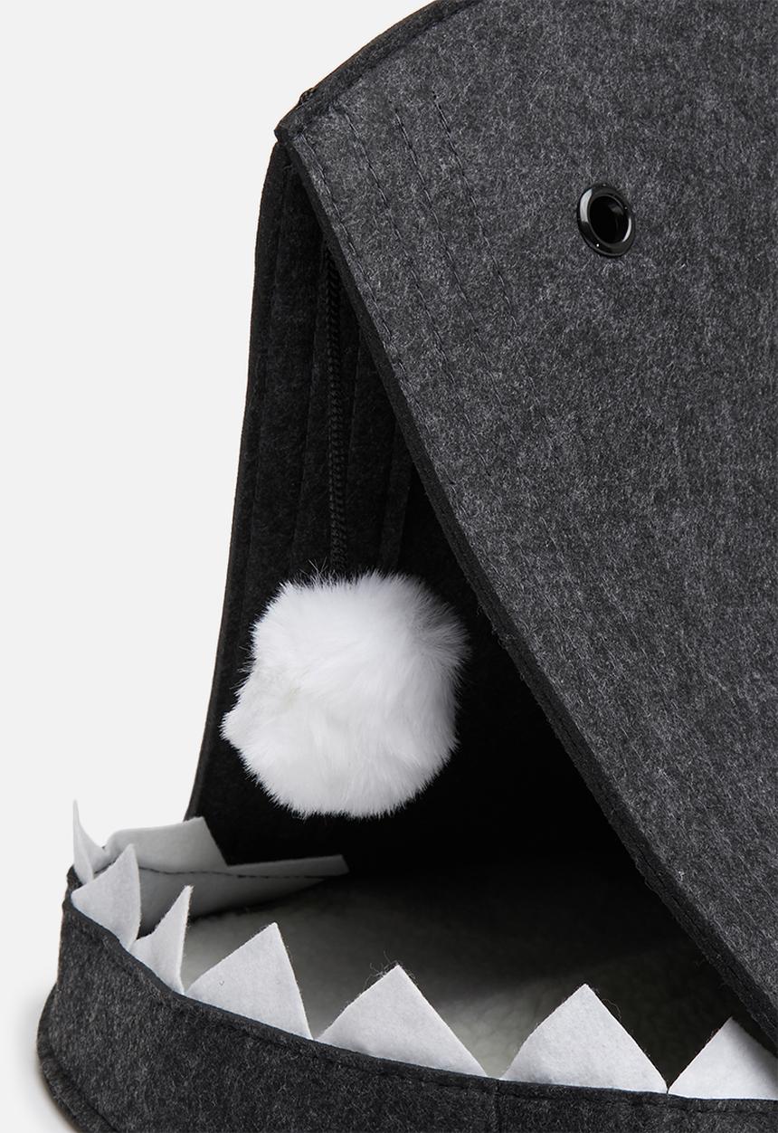 H&S - Cat lounge fish shape - dark grey