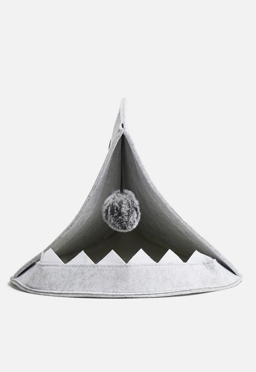 H&S - Cat lounge fish - light grey