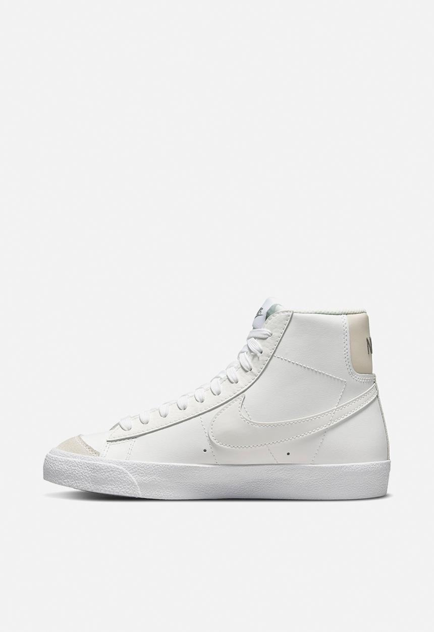 Nike - Nike blazer mid '77 - summit white/clear-lt orewood brn-white