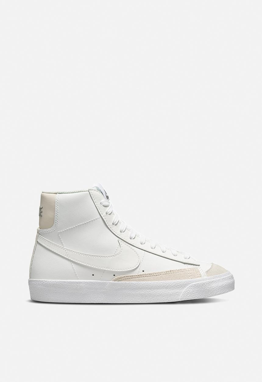 Nike - Nike blazer mid '77 - summit white/clear-lt orewood brn-white