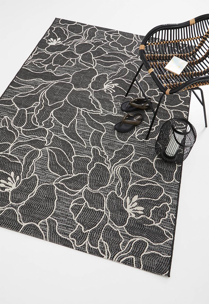 Fotakis - Lineo outdoor floral rug - black