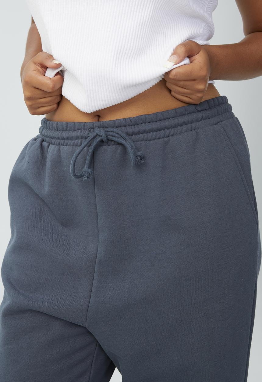 Cotton On - Curve classic trackpant - washed navy
