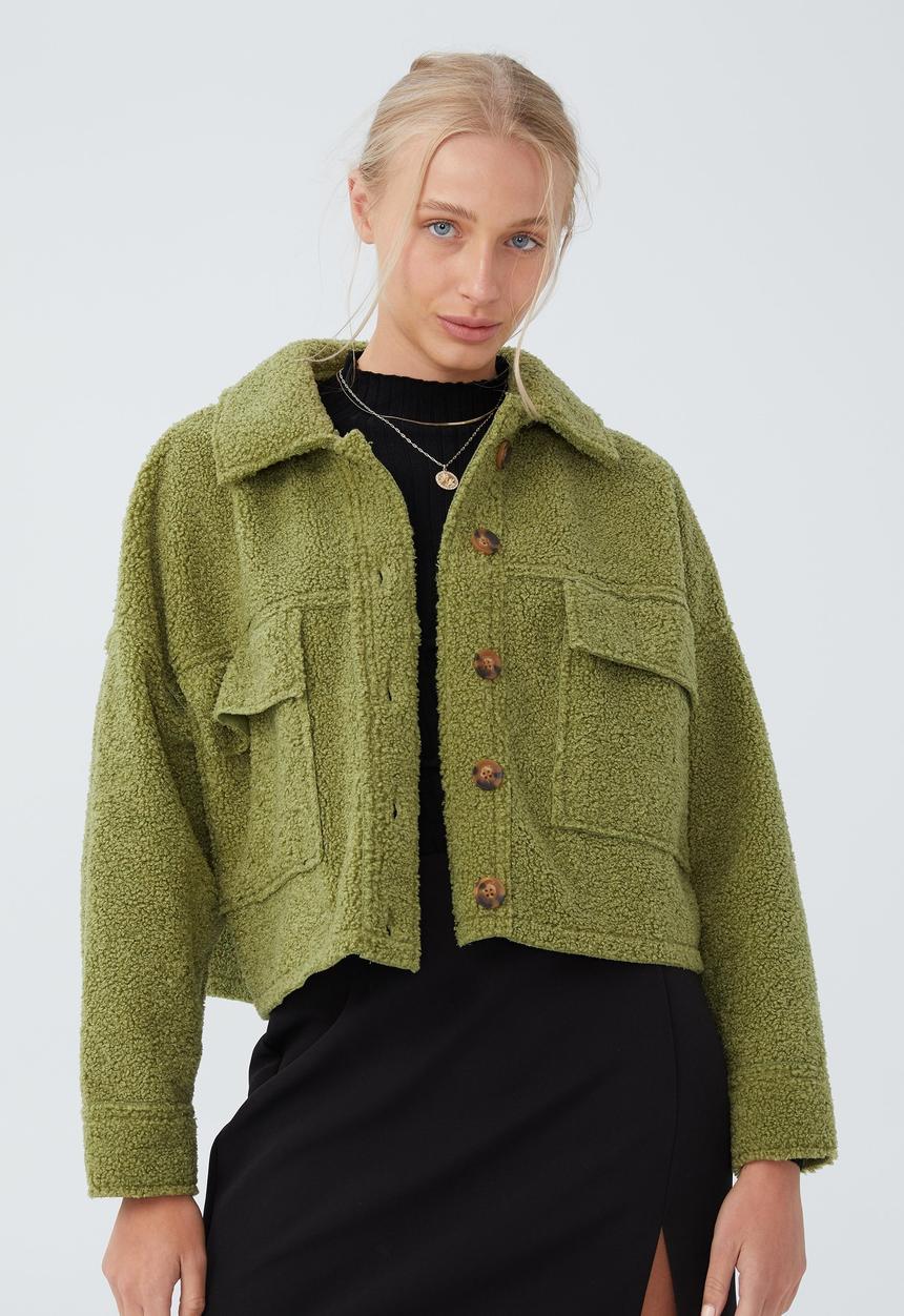 Cotton On - Teddy cropped oversized pocket trucker - utility green