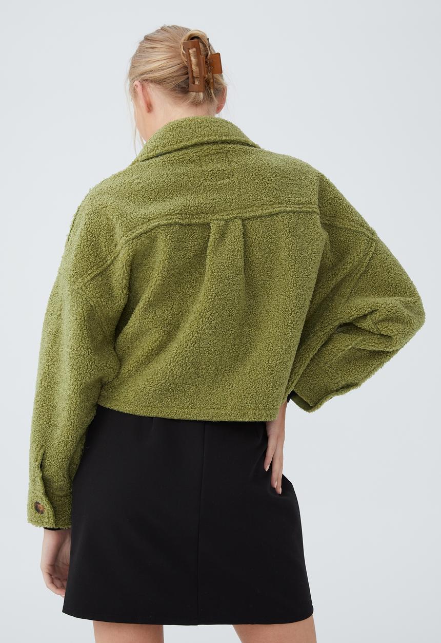 Cotton On - Teddy cropped oversized pocket trucker - utility green