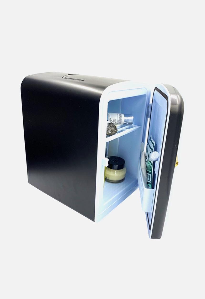 THE NIFTI PRODUCTS COMPANY - Nifti Retro Mini Cosmetic Fridge - Matte Black