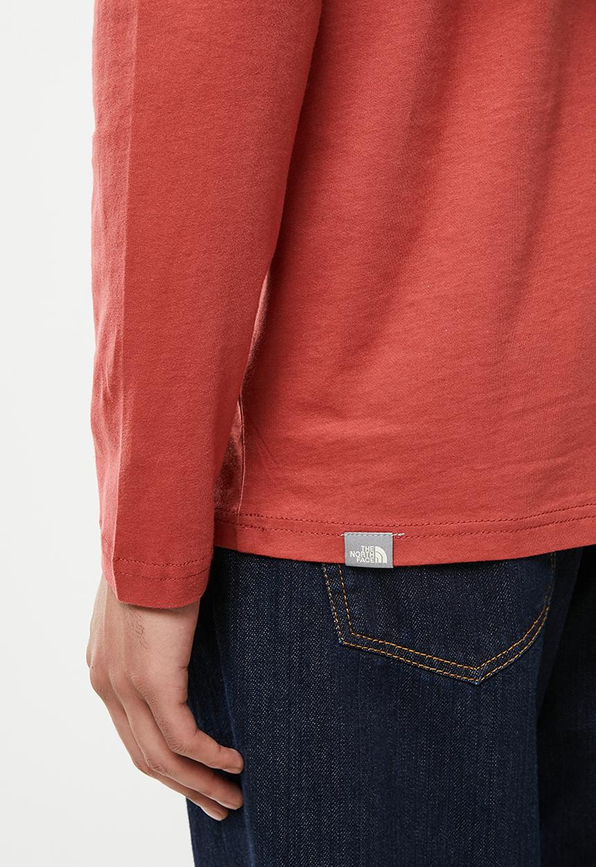 The North Face - M long sleeve red box tee - tandori spice red