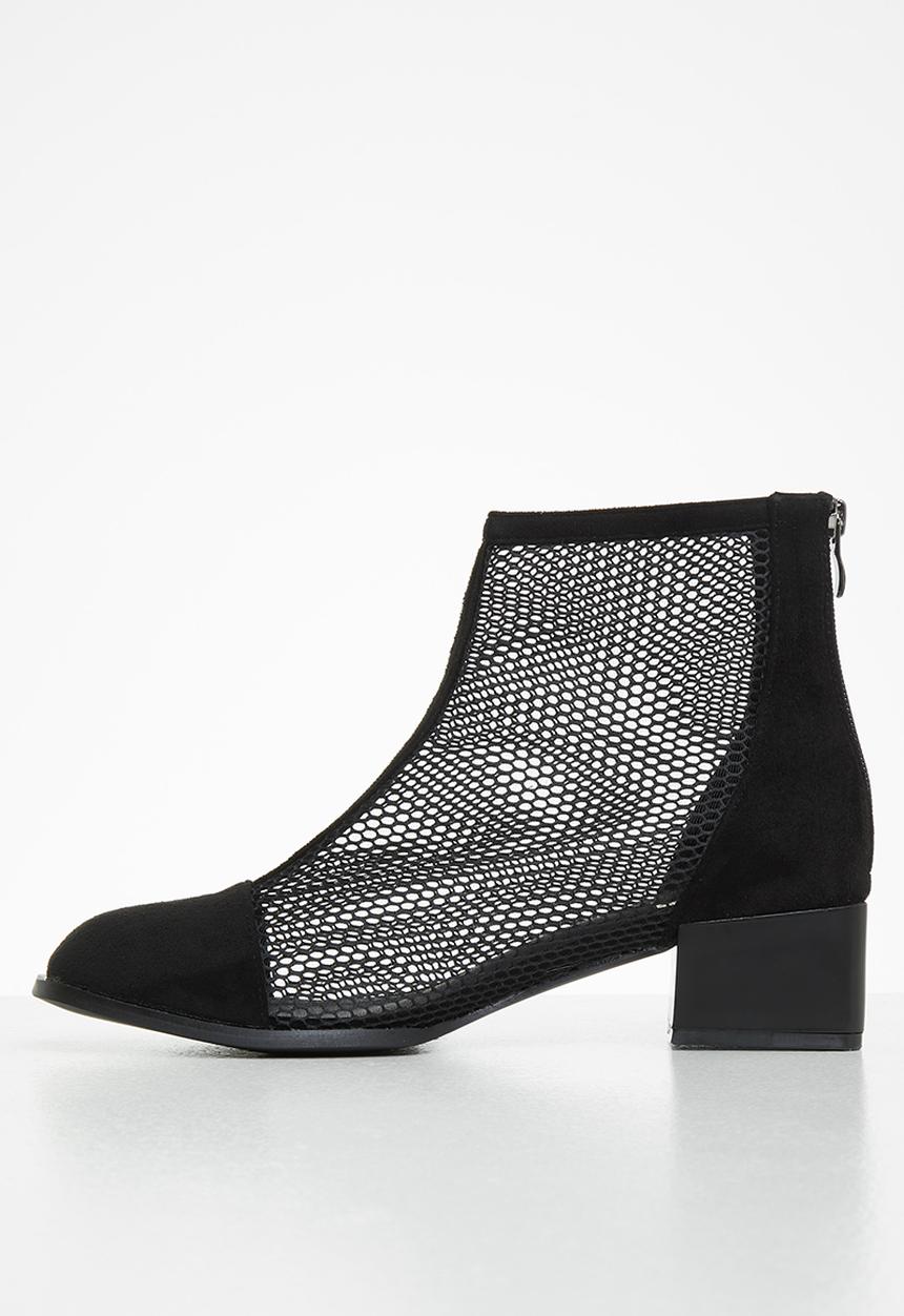 Plum - Juniper ankle boot - black