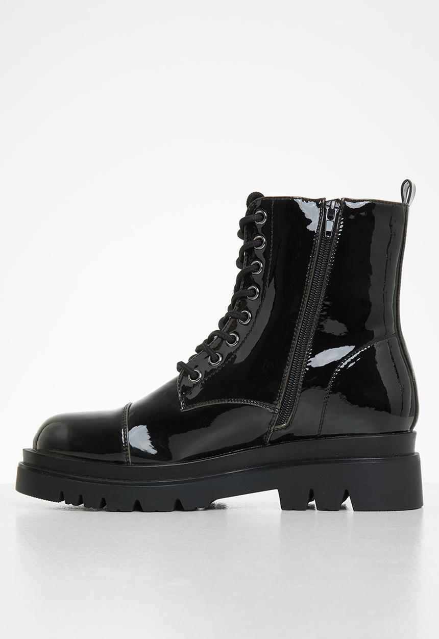 Plum - Wickley lace-up ankle boot - black