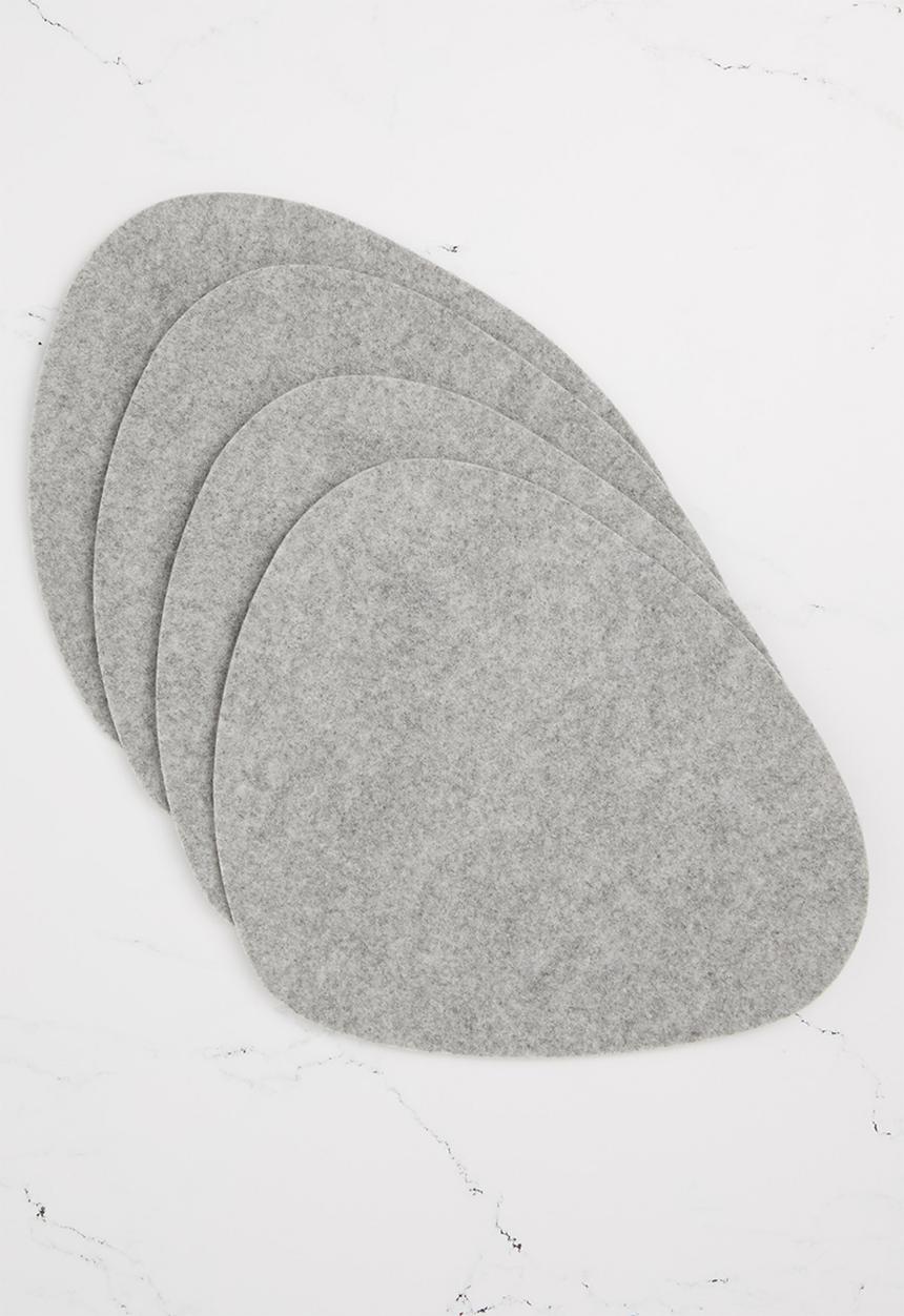 The Joinery - Felt placemat set of 4 pebble - grey