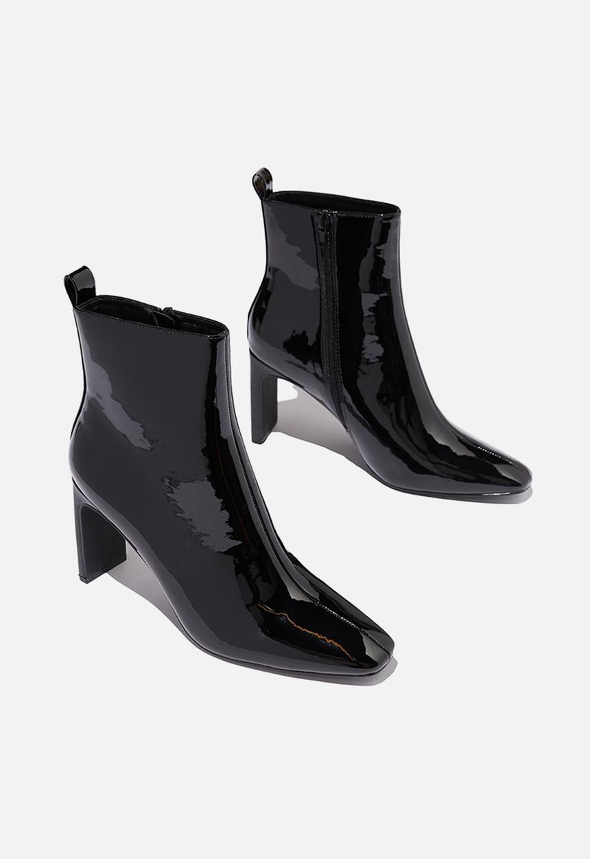 Cotton On - Ellie square toe heel boot - black patent