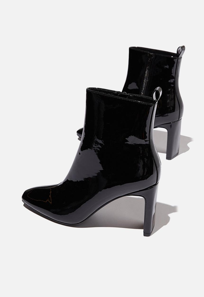 Cotton On - Ellie square toe heel boot - black patent