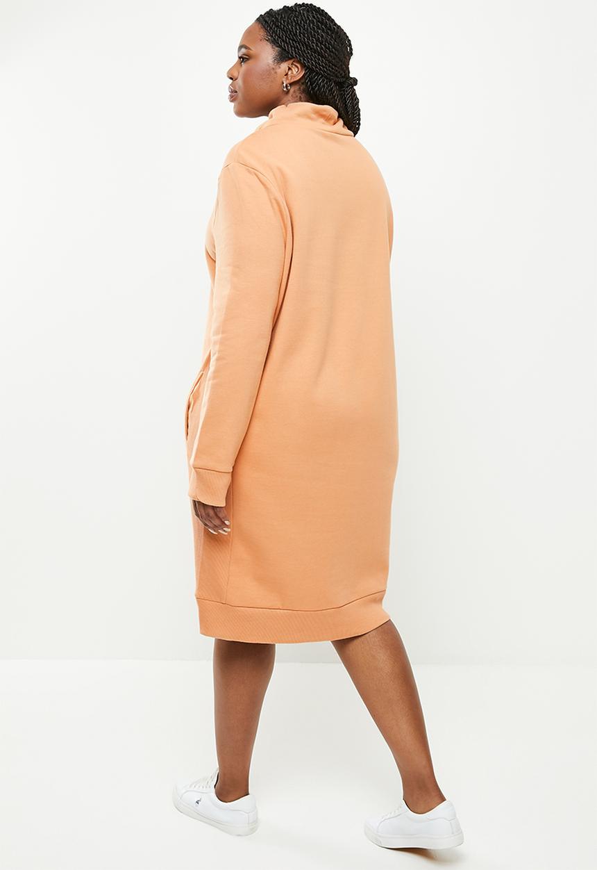 POLO - Plus woman long sleeve sweater dress - camel