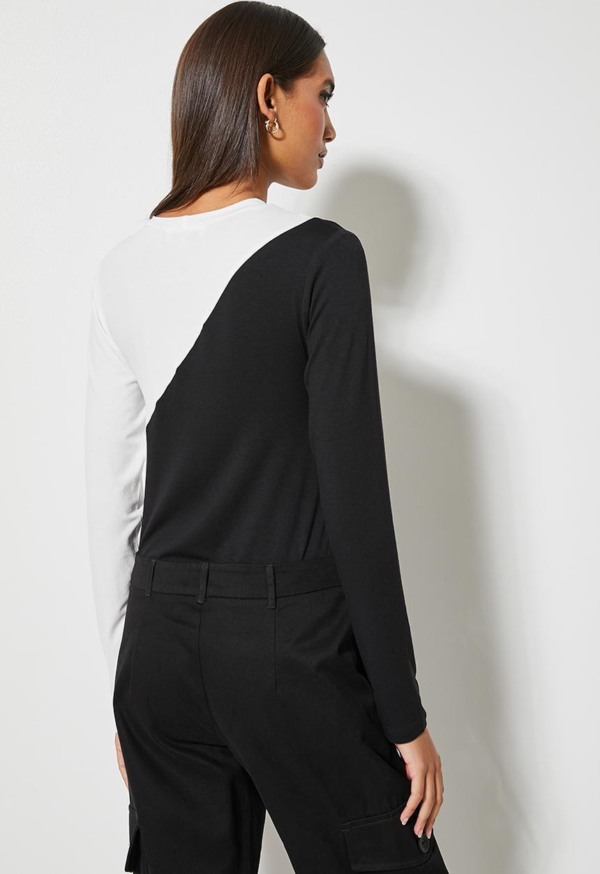Superbalist - Diagonal colourblocked top - black & white