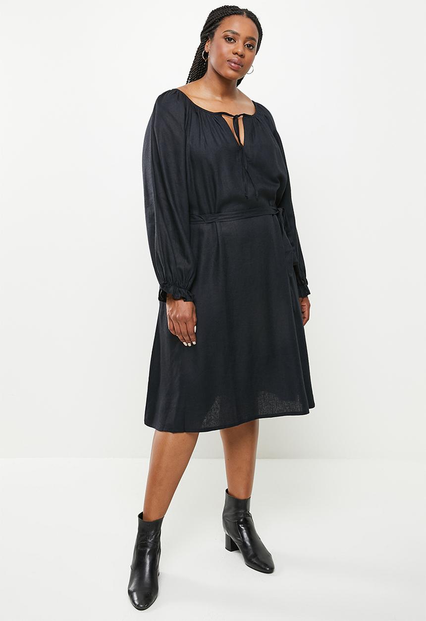 AMANDA LAIRD CHERRY - Plus spion dress - black slub weave