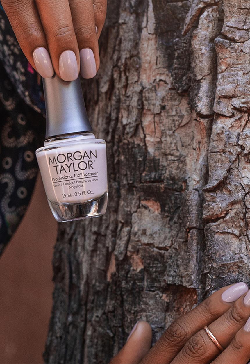 Morgan Taylor - No Boundaries Nail Lacquer Ltd Edition - Keep 'Em Guessing