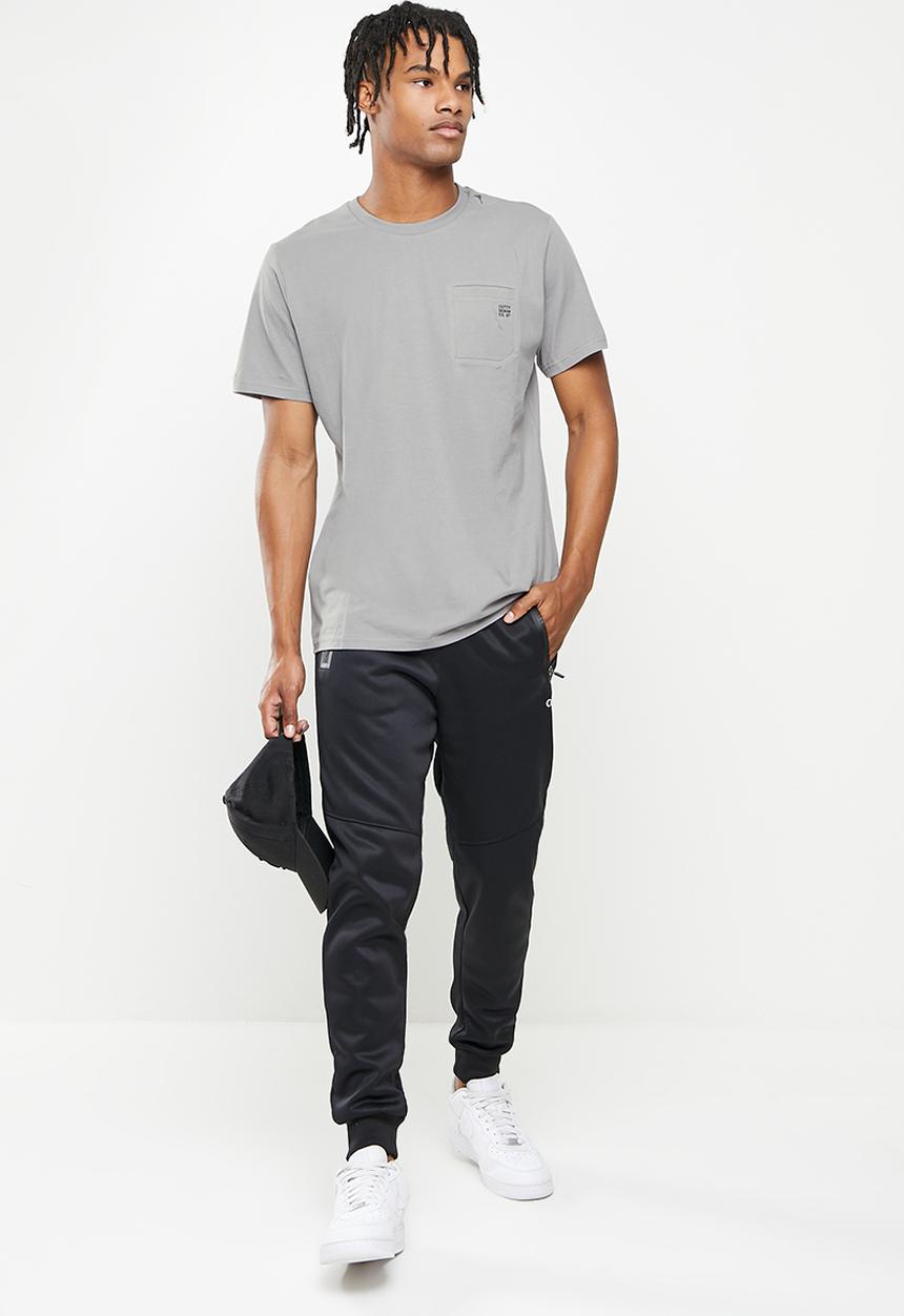 Cutty - Mens regular fit crew neck pocket T-shirt - grey