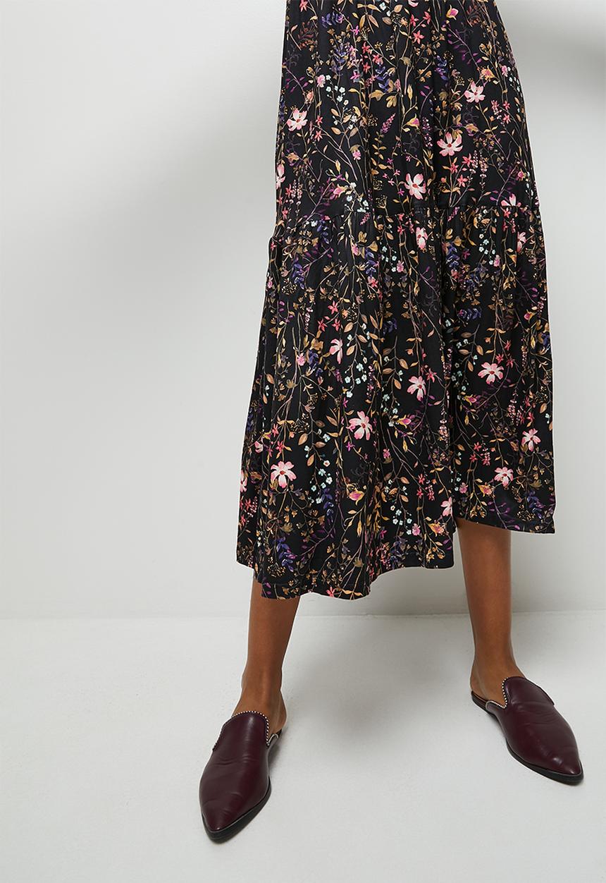 edit - Printed knit tiered midi - ink based ditsy