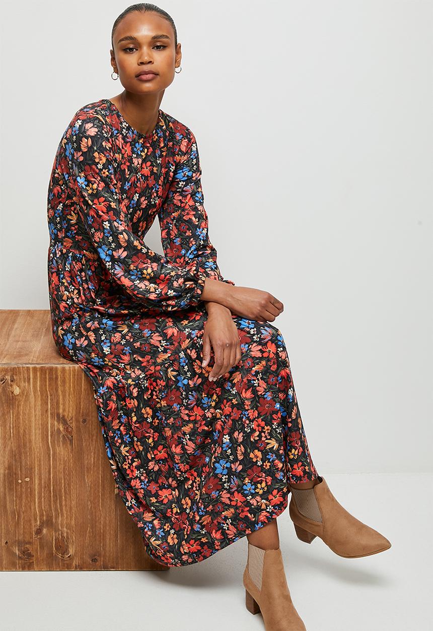 edit - Printed knit tiered midi - soft garden floral