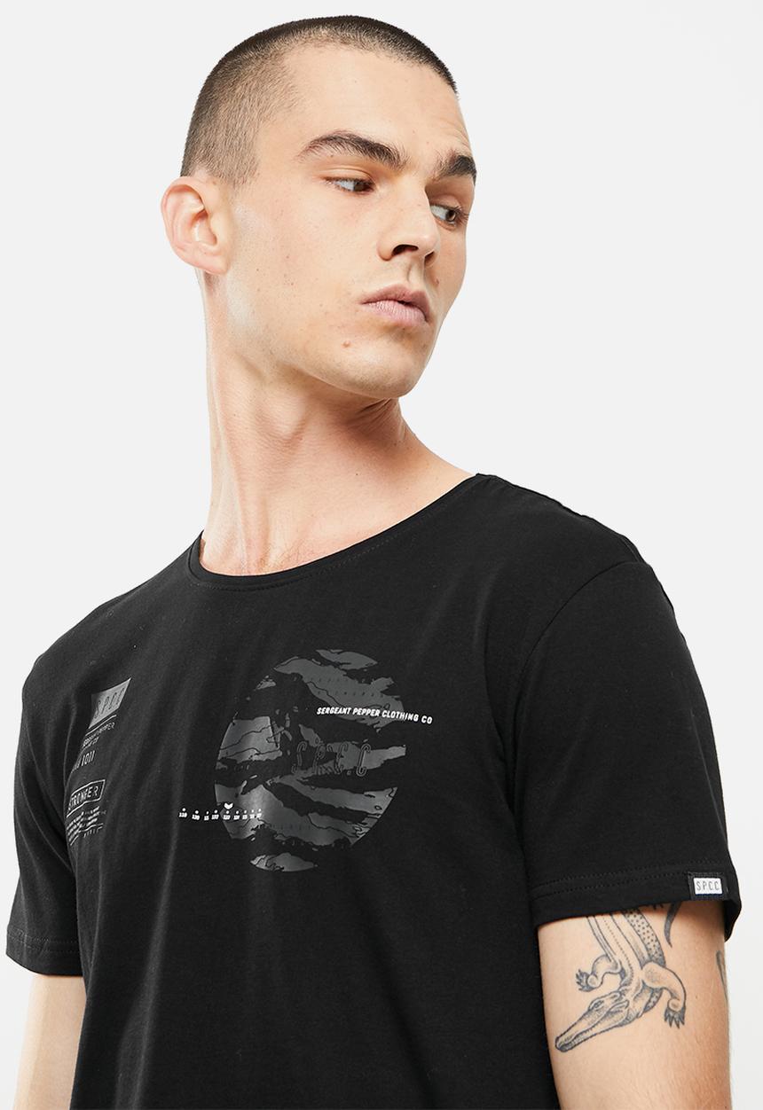 S.P.C.C - Britt regular fit scooped hem tee - black