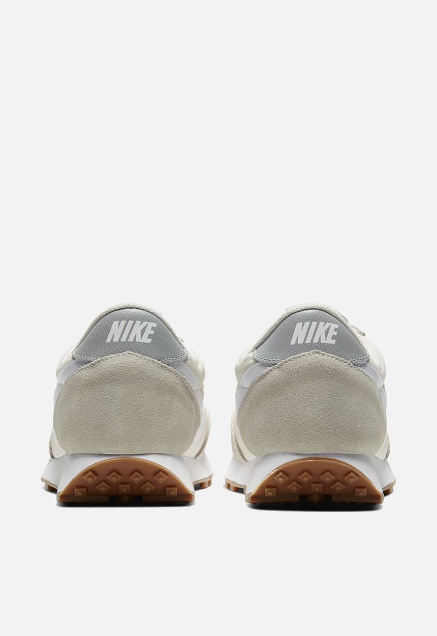 Nike - Daybreak - summit white/white/pale ivory
