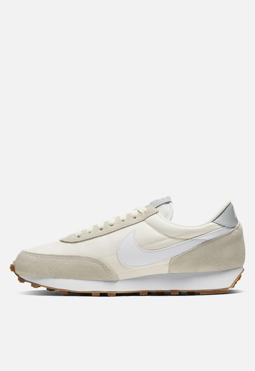 Nike - Daybreak - summit white/white/pale ivory