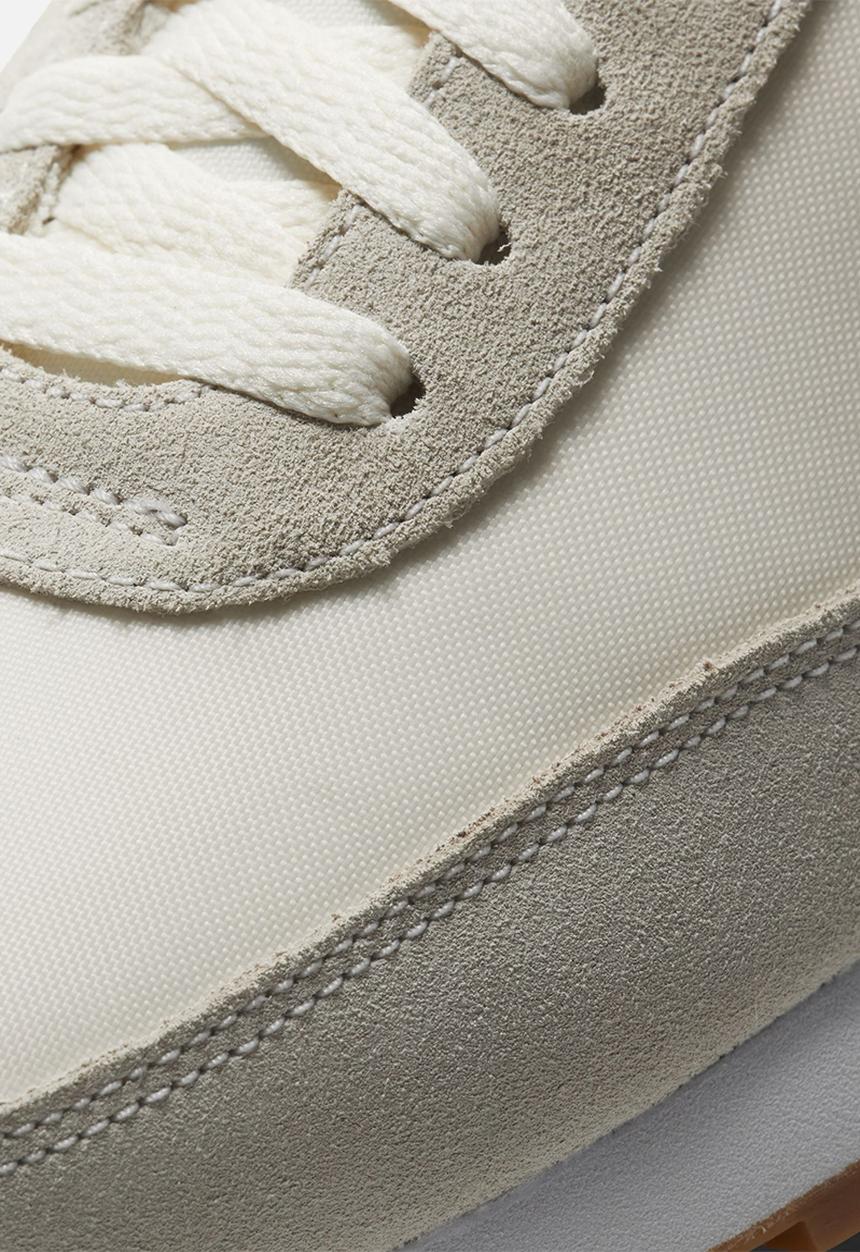 Nike - Daybreak - summit white/white/pale ivory