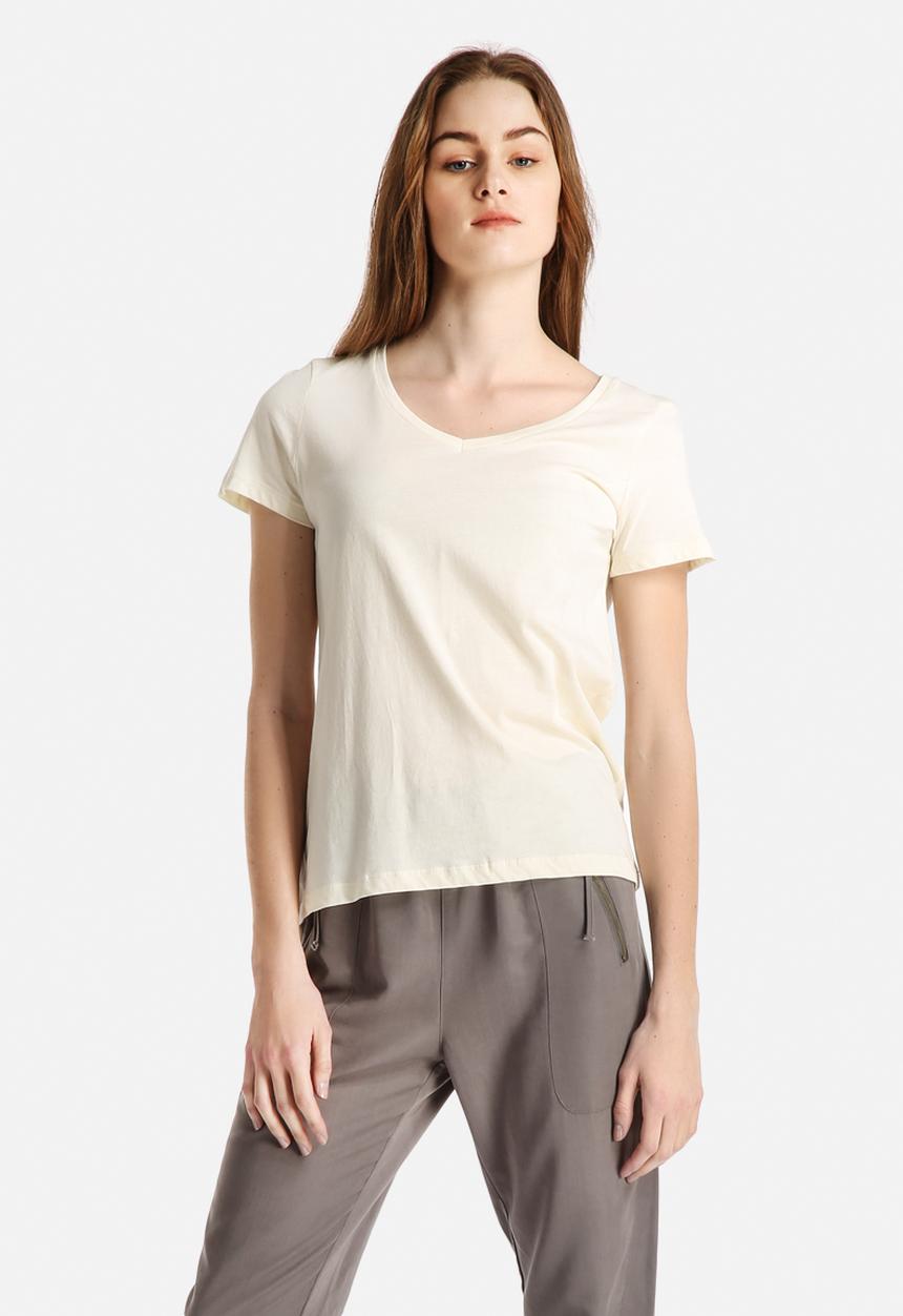 Vero Moda - Molly V-Neck Tee