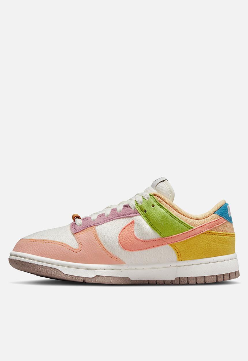 Nike - Dunk low SE "Sun Club"