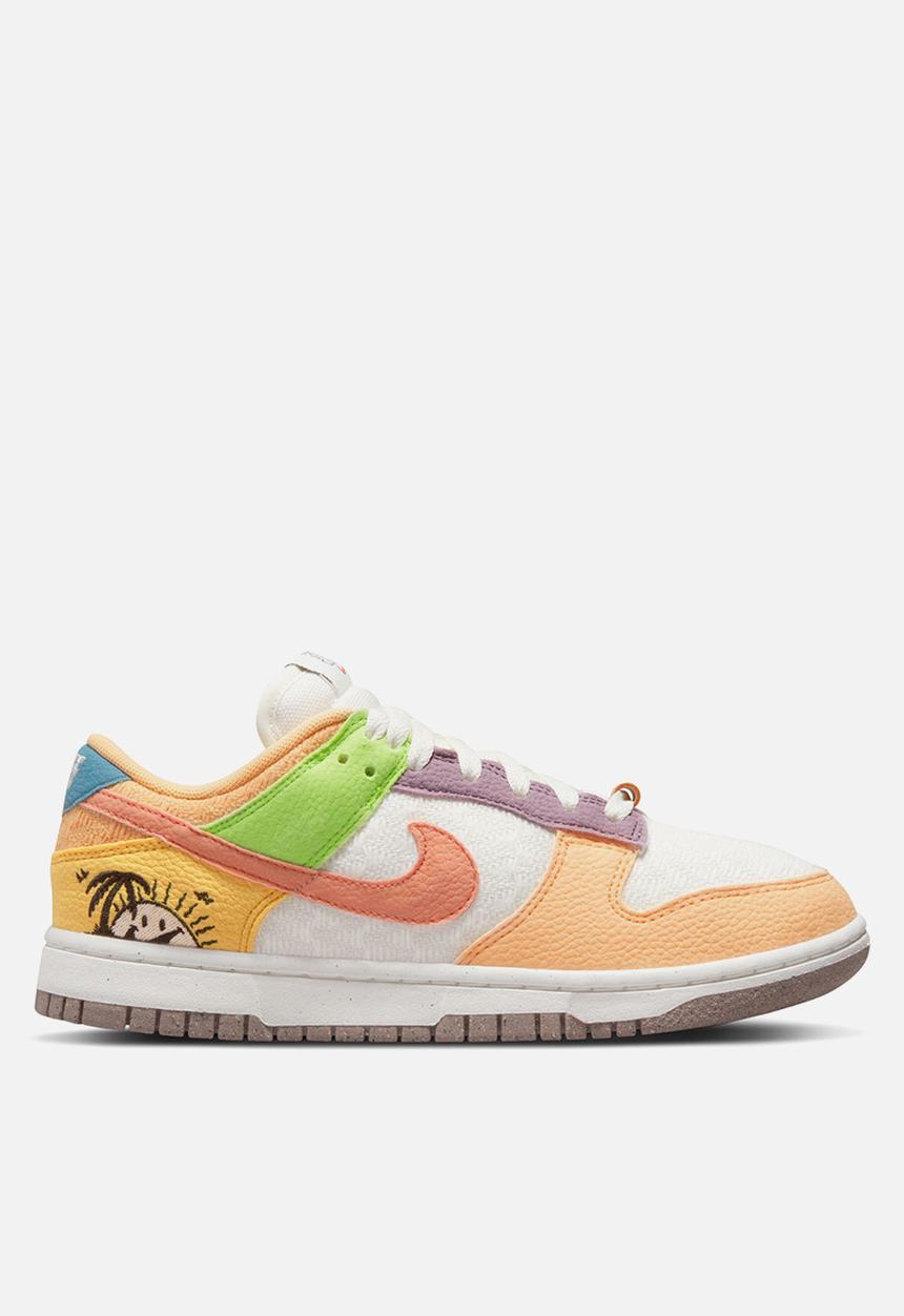 Nike - Dunk low SE "Sun Club"