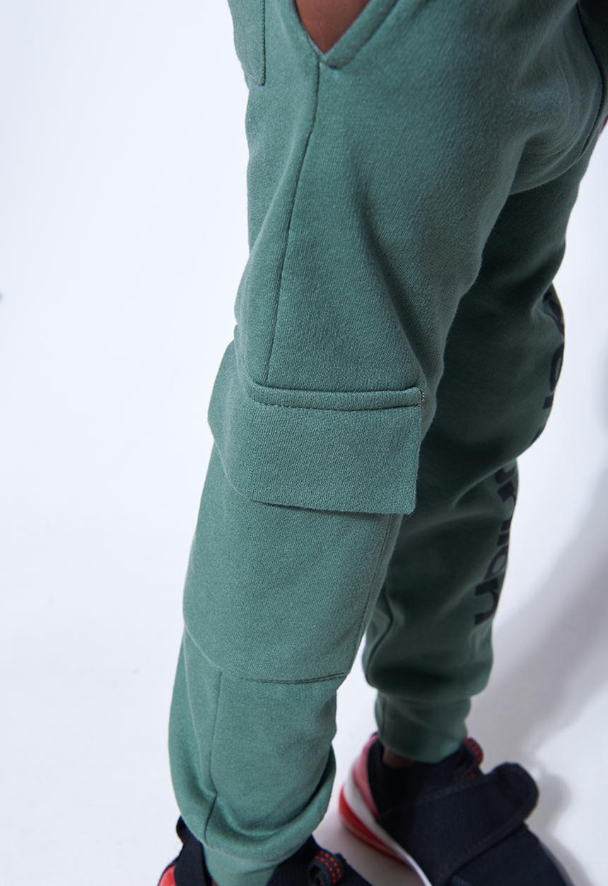 Flyersunion - Jogger with utility pocket - olive