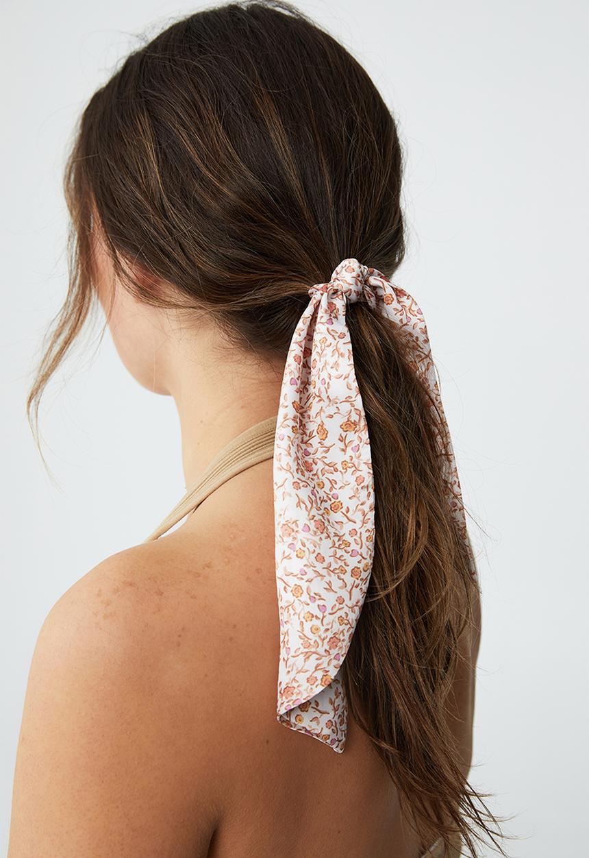 Rubi - Blair convertible scrunchie-ashlee ditsy floral white