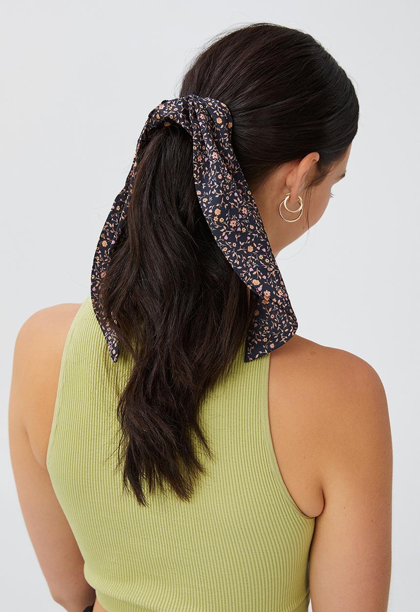 Rubi - Blair convertible scrunchie - ashlee ditsy floral black