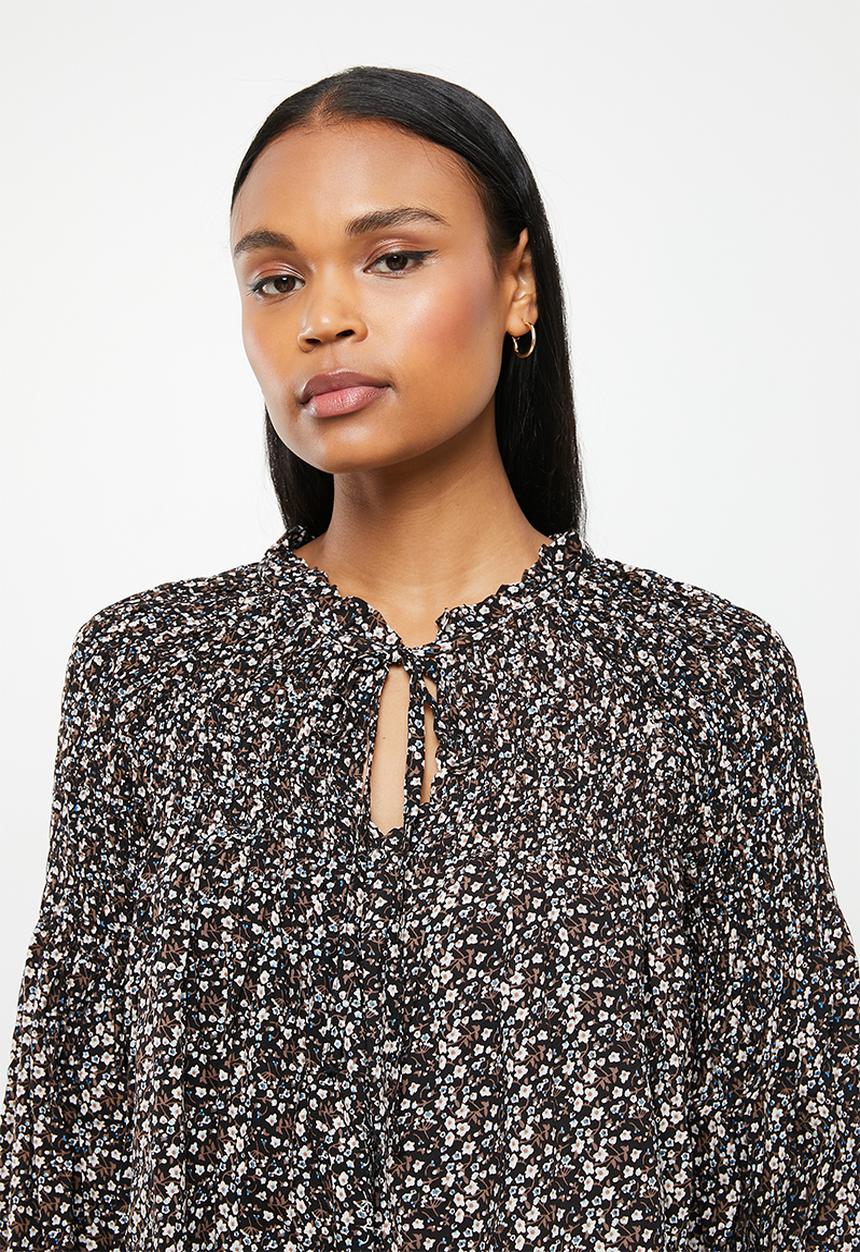 Stella Morgan - Ditsy print blouse top - black