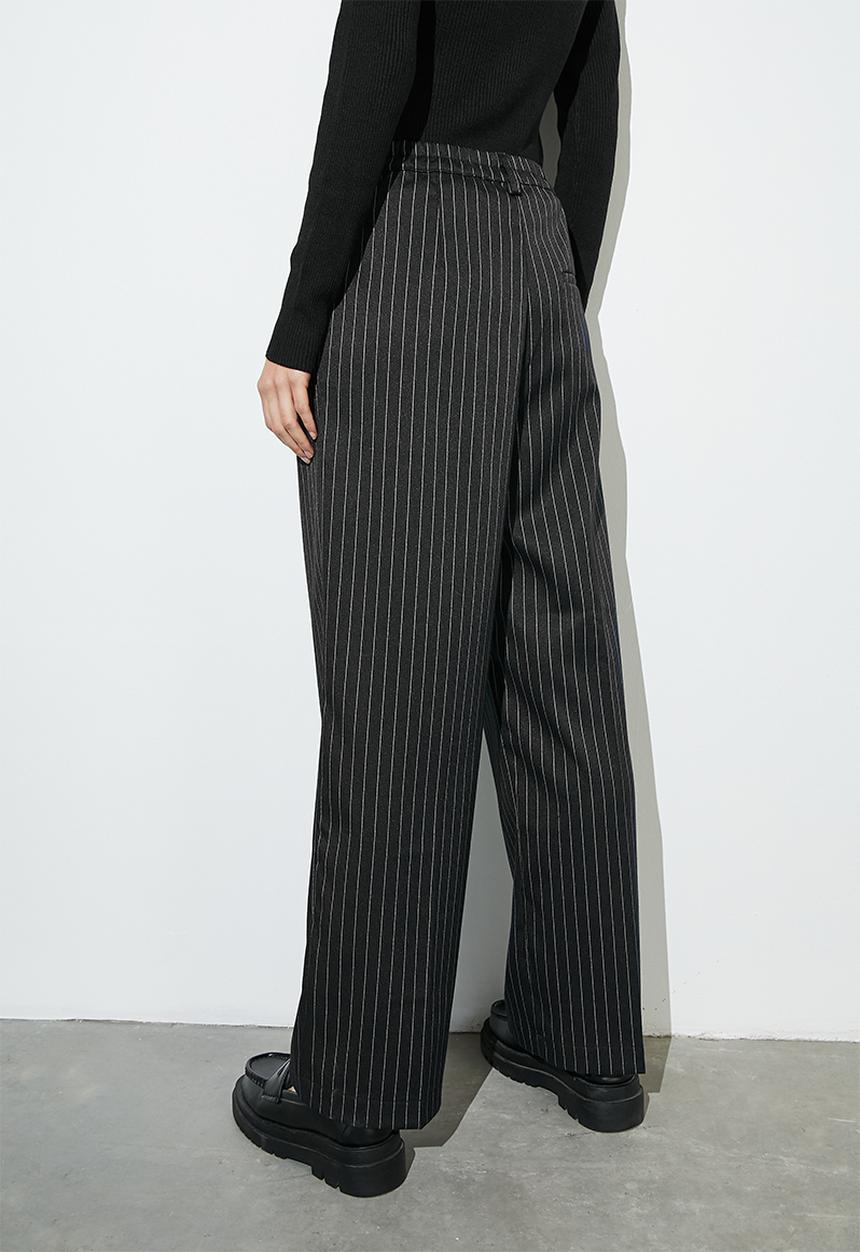 Superbalist - Wide leg trouser - black pinstripe