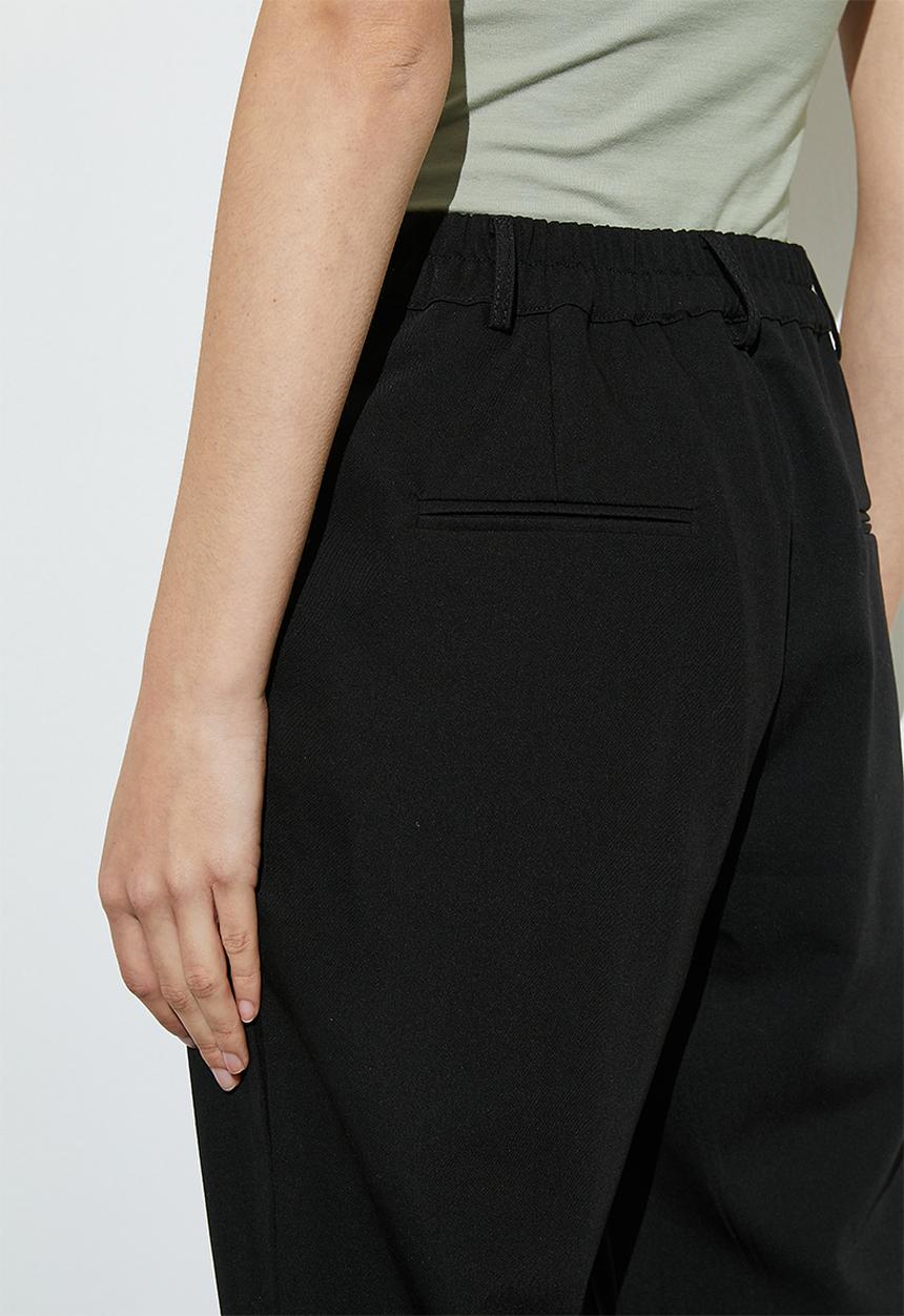 Superbalist - Tapered trouser - black