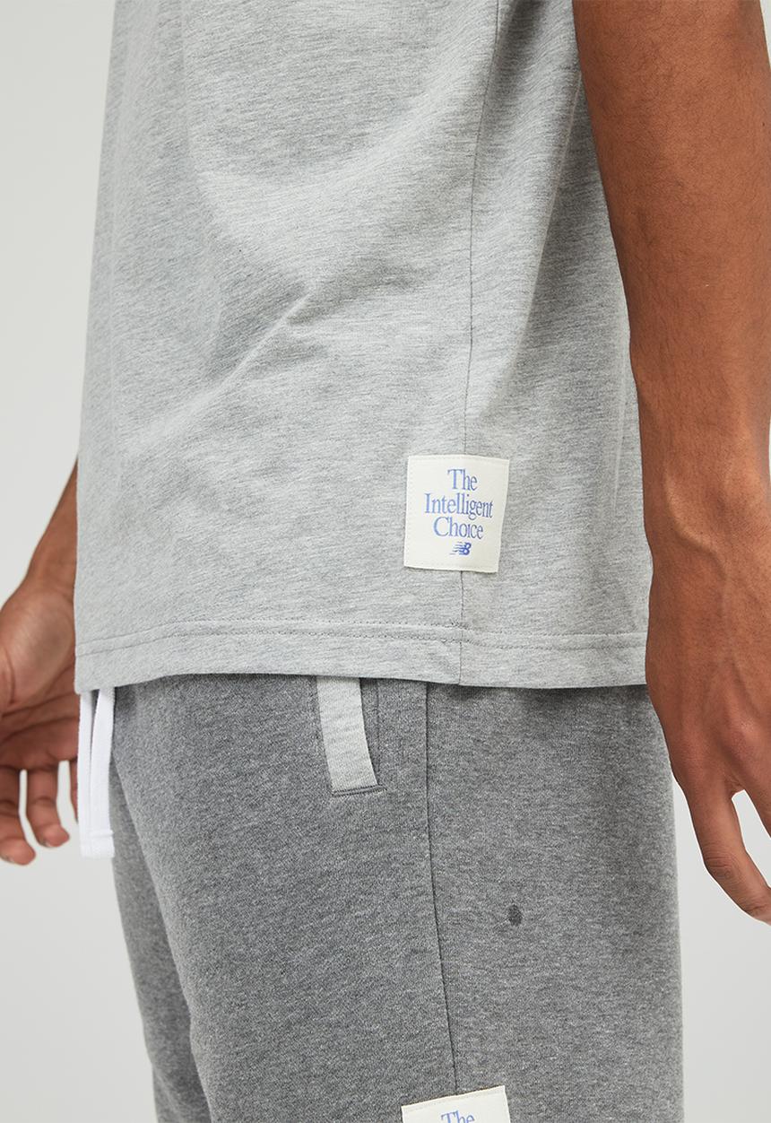 New Balance  - NB Essentials New Balance Short Sleeve Tee- Athletic Grey