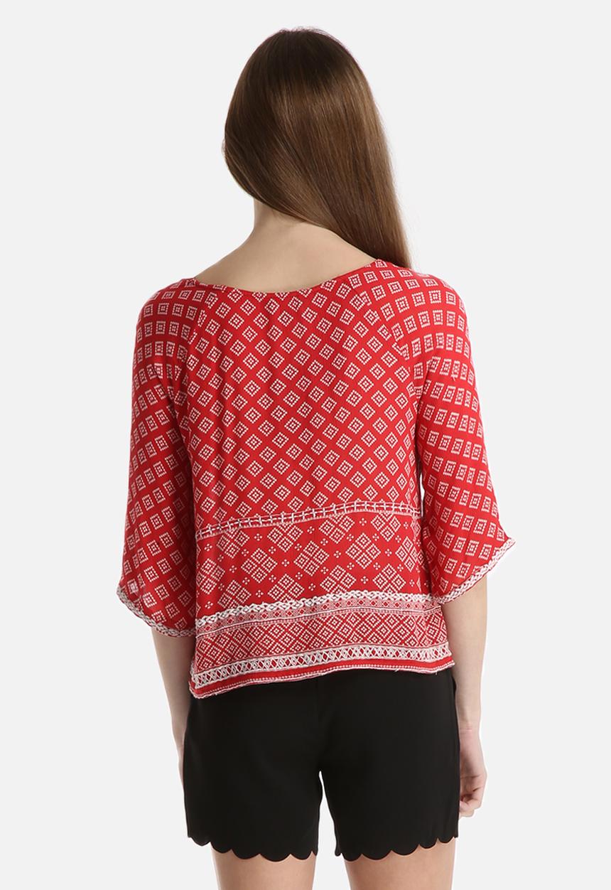 New Look - Amaris Tile Embroidered Border Shell Top
