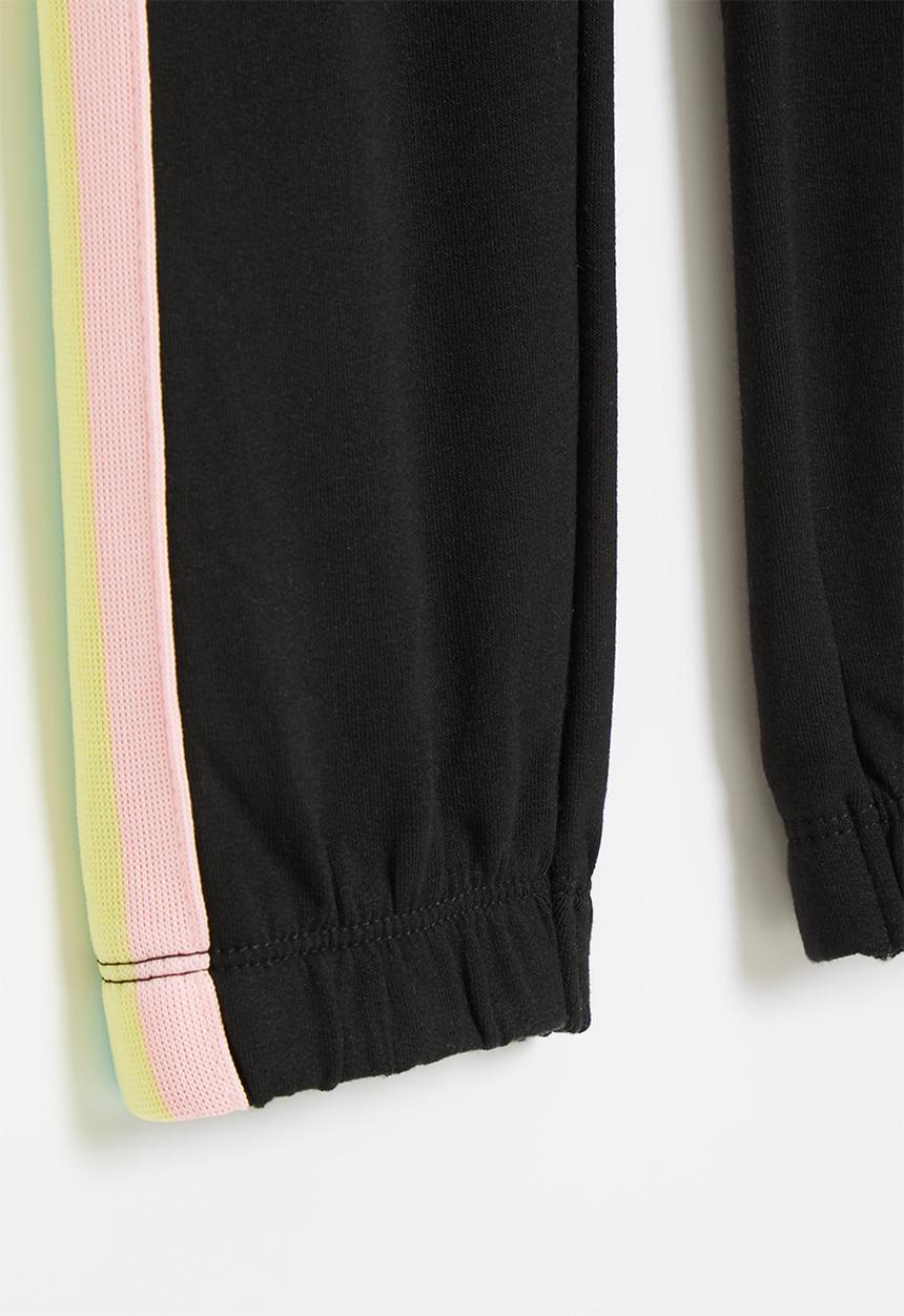 Nike - Nkg wildflower taping jogger - black
