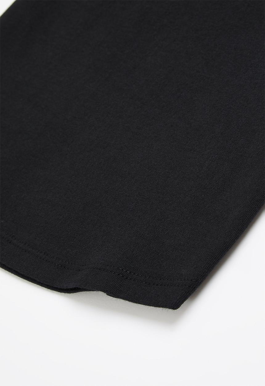 Nike - Nkg nike core heart short sleeve tee - black