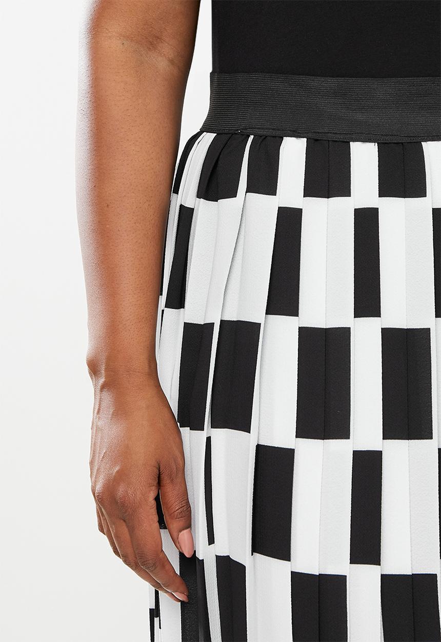 Me&B - Plus check print skirt - black & white