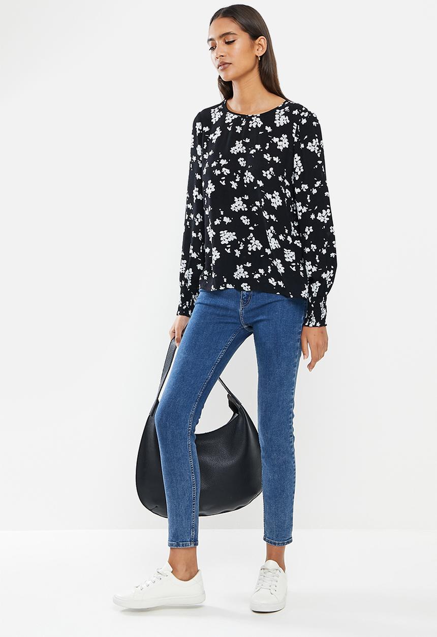 Vero Moda - Gloria long sleeve o-neck top - black