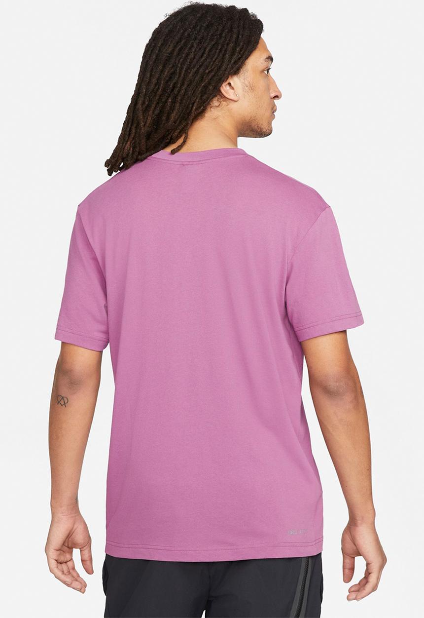 Nike - NSW Graphic T-Shirt- Purple