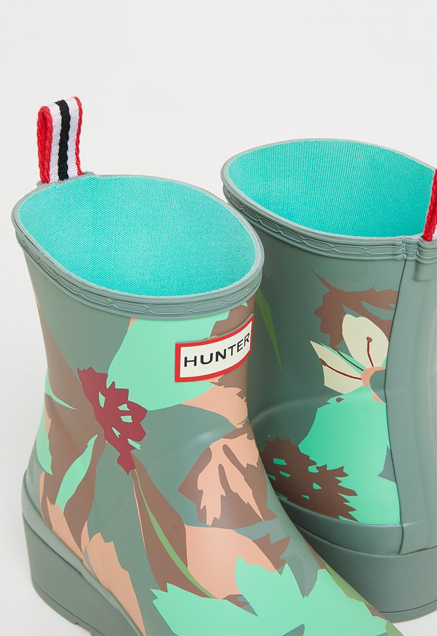 Hunter - Play wild meadow print - sweet gale green